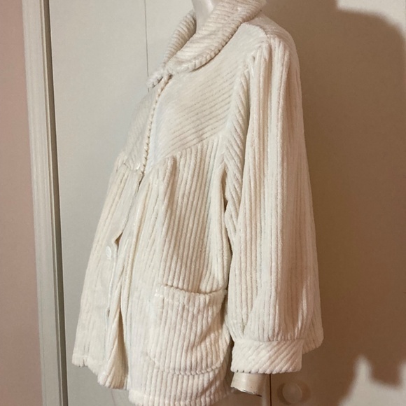 Collections Etc Women's Soft Fleece Button Front Bed Jacket pockets XXLarge - Picture 4 of 7
